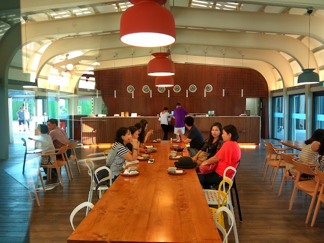 Sunny Hills Kaohsiung Store