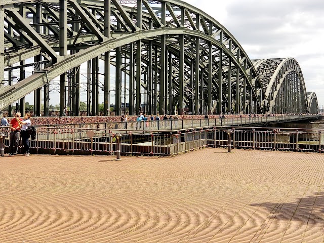 Hohenzollernbrücke