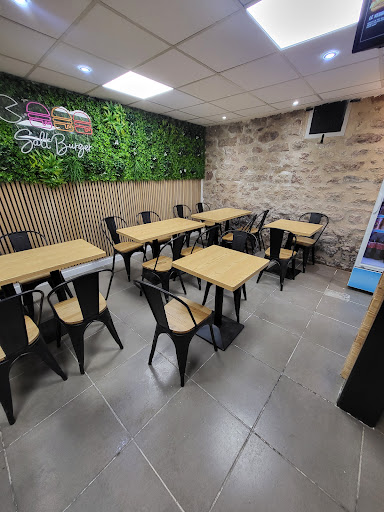 Photo 3 - Burger 71