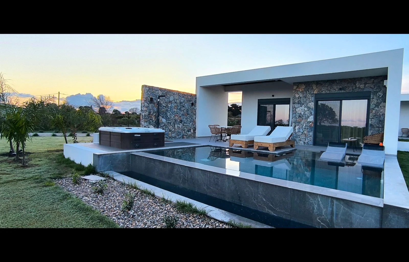 Aphrodite Luxury Suites with Private Jacuzzis and Heated Pools