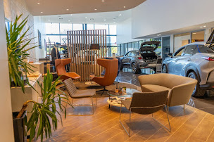 Photo n°3 de Lexus Lorient- Cobredia à Lanester (Vendeur de voitures d'occasion)