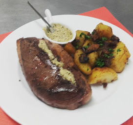 Photo n°33 de Auberge De Rivolet - La Cuisine de BAHIJA à Rivolet (Restaurant de cuisine traditionnelle)