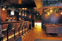 Darts & Dining Bar G'Laugh