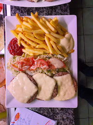 Photo n°4 de MG kebab Burger Tacos à Mézidon Vallée d'Auge (Restauration rapide)