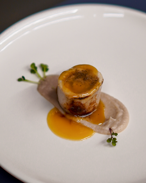 Thana & Redon by null