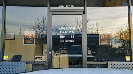 Daily Kneads Therapeutic Massage and Salon Gallery - United States