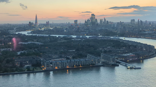 Reviews of Societe Generale - One Bank Street in London - Financial Consultant