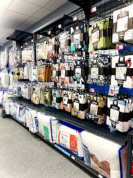 Photo n°15 de Marché aux Affaires à La Chapelle-Saint-Mesmin (Bazar)