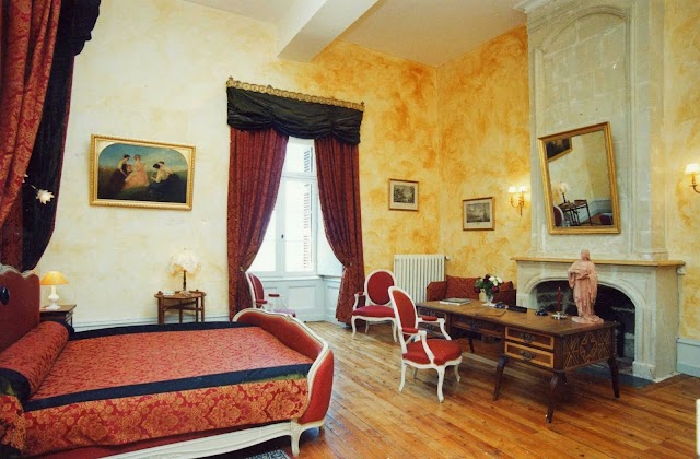 Château de Ternay maison, tables et chambres d'hôtes de caractère avec piscine, Val de Loire, Vienne