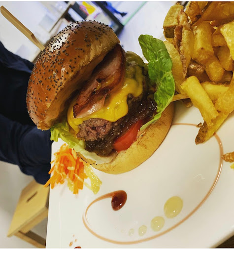 Photo 1 - Le King du Burger