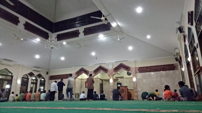 MASJID UT, Author: Nirman Dez