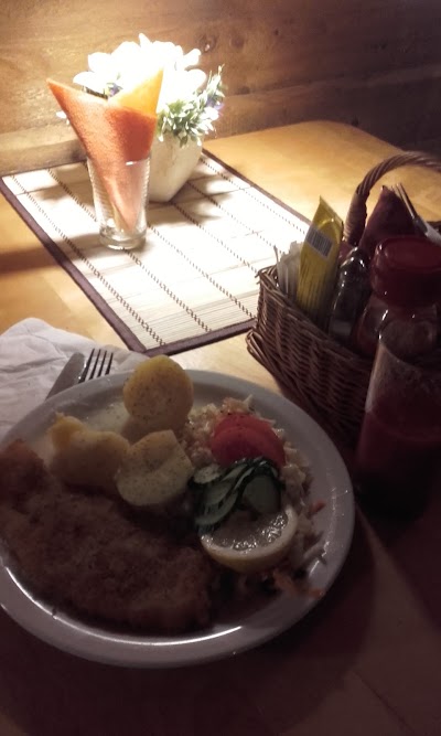 Photos of M&auml;ek&uuml;la Pizzakiosk
