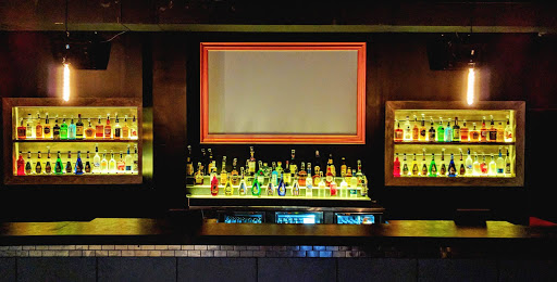 TRINITY SOCIAL - Visual