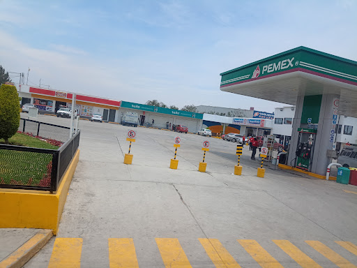 Gasolinera Pemex "Servicio Ecológico El Rodeo"