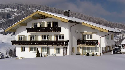 Photos of G&auml;stehaus Boersch, Familie Karin und Michael Jochum, Eggstra&szlig;e 45 in Riezlern/Kleinwalsertal