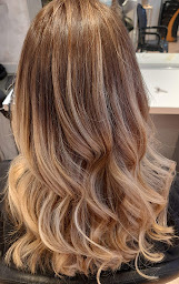 Photo n°20 de Art Coiffure à Brides-les-Bains (Salon de coiffure)