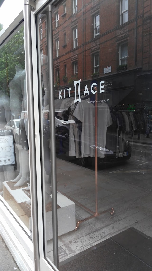 Kit and Ace