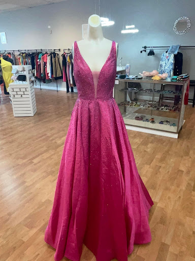 Glamour Girl Prom and Pageant - Thumbnail