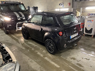 Photo n°17 de Les Carrosseries Françaises à Les Alluets-le-Roi (Atelier de mécanique automobile)