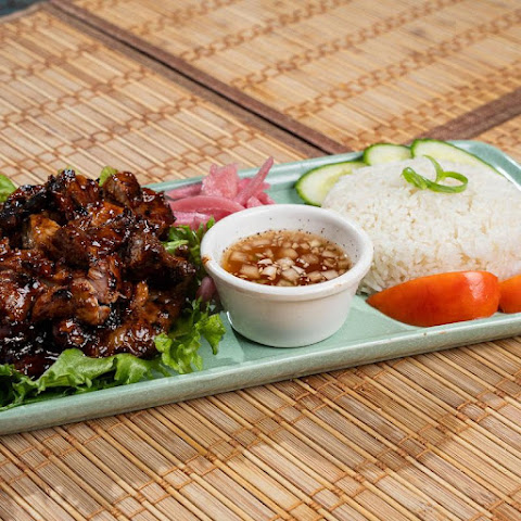 The Narra Tree by null