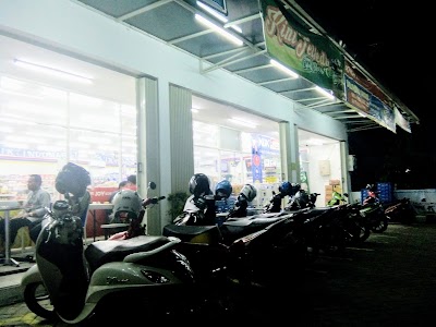 Photos of Indomaret Tambun Bungai