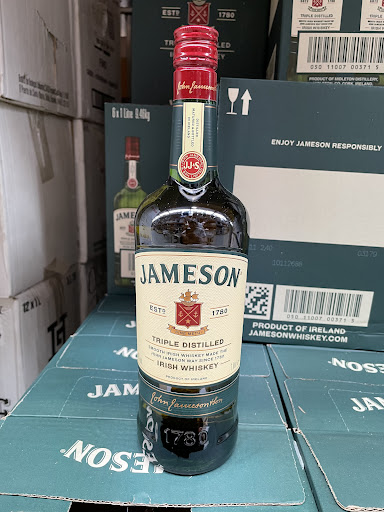 selected / bottles - Visual