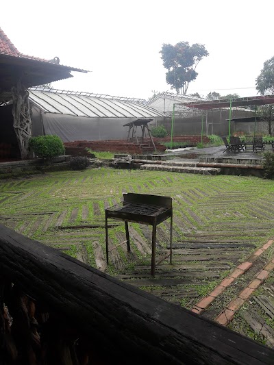 Photos of Vila Rumah Kayu Organik (Java Joglo)