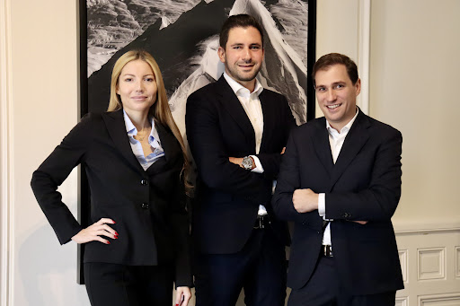 Ad Hoc Avocats - Thumbnail