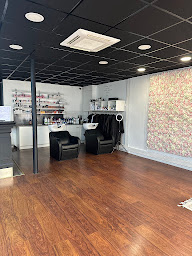 Photo n°17 de Alimé coiffure à Villefranche-sur-Saône (Salon de coiffure)