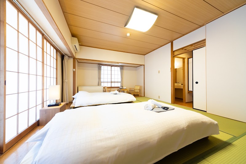 Phoenix Hotel by HHG