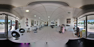 Photo n°2 de La Parisienne by Kim à Escalquens (Salon de coiffure)