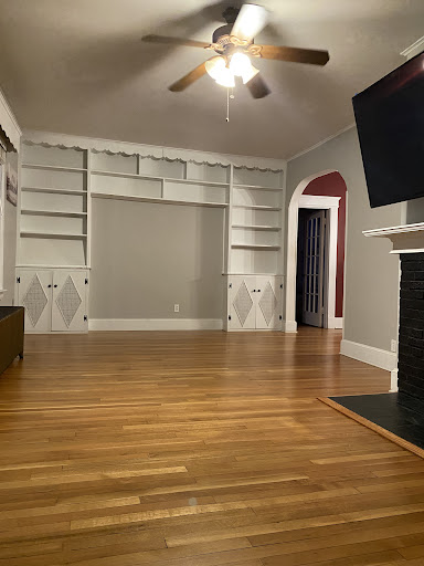 Specialty Flooring Logo