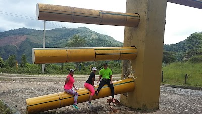 Photos of el Bamb&uacute; Ecological Park