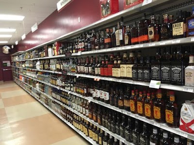 Publix Liquors at Oasis Plaza