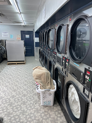 Washouse Laundry & Drop-Off Service Naples