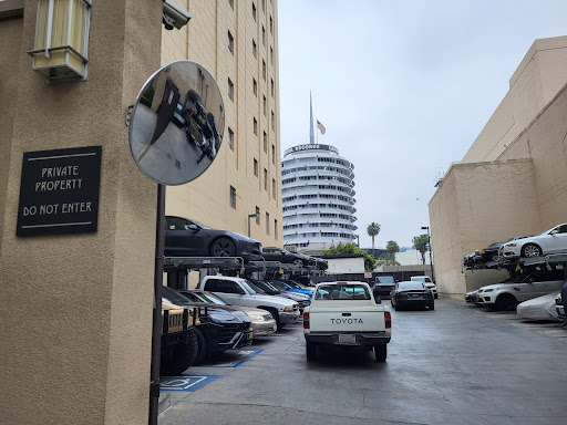 Hollywood & Vine St.