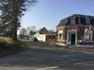 Photo n°4 de Au Chant Du Coq : Bar/Tabac - Magasin de pêche à Maricourt (Bar-tabac)