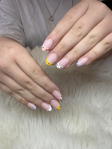 Fashion Nail Salon Ltd