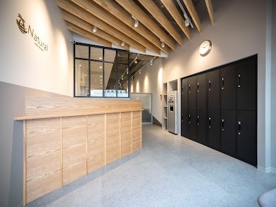 Natural 博多店【全席半個室サロン】