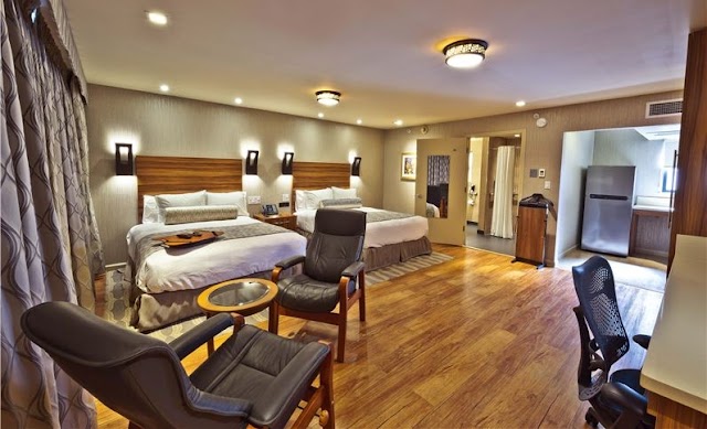 Hotel Strata