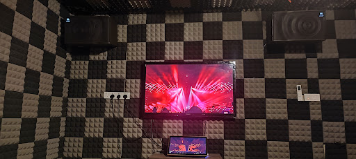 Family karaoke Ktv