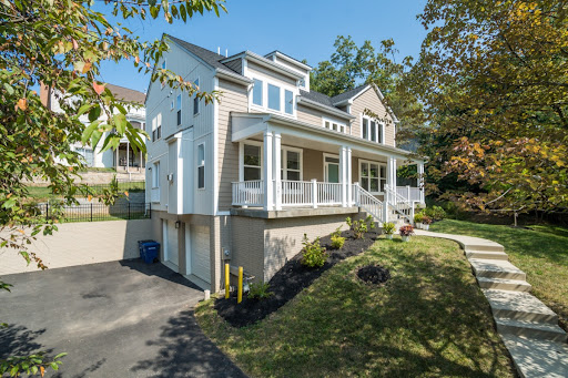 Espe Mendoza Real Estate Gallery - United States