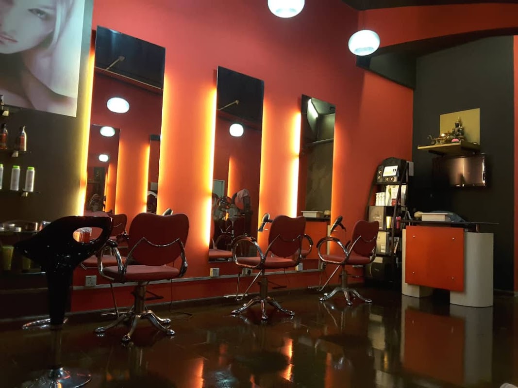 Da-Vincci Hair Salon — hair salon in Bayan Lepas
