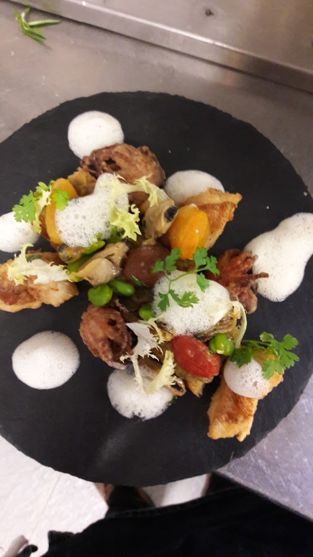 Rosaly's Restaurant & Bar