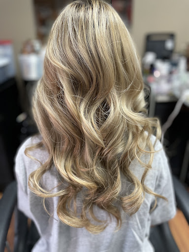 RN Hair & Nails Salon - Thumbnail