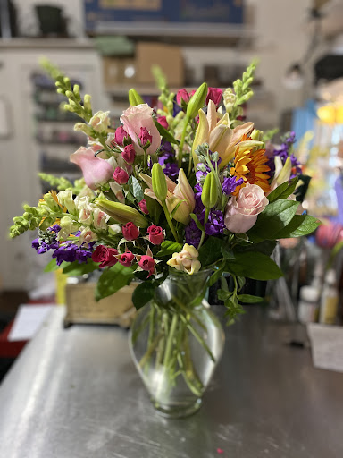 Midway Floral and Gifts - Thumbnail