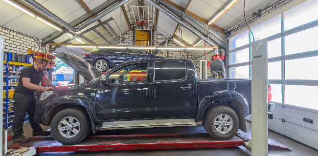 Beoordelingen van Donkers Autobedrijf in Eindhoven - Autodealer