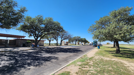 NB Iraan, TX - Rest Area (X-308) Gallery - United States