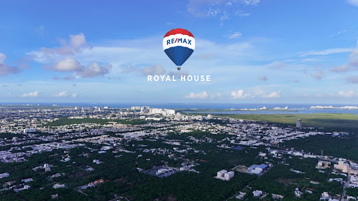 Remax Royal House