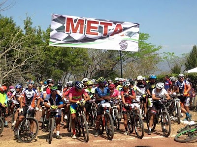 Photos of Asta Bandera